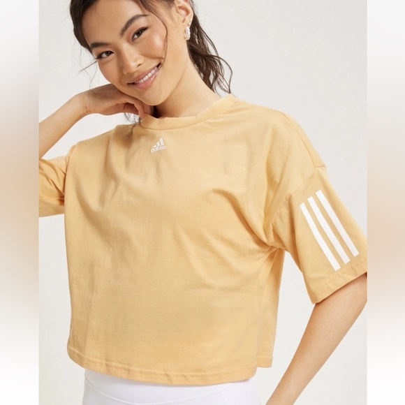 Adidas Women's Short Sleeve Tee Open Back Size Medium EUC - Picture 1 of 5